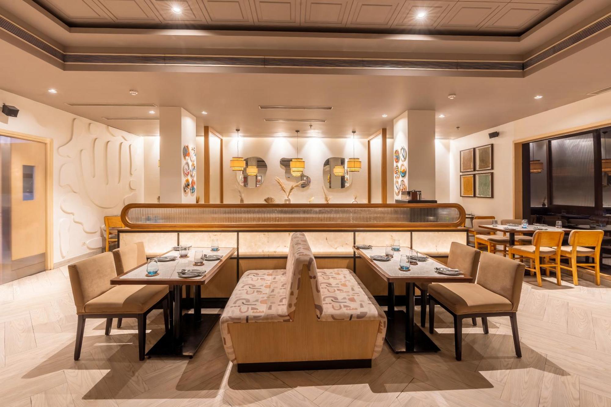 Park Inn By Radisson,South Delhi New Delhi Exterior photo The interior of the restaurant